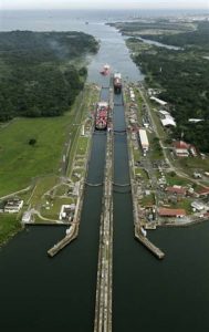 terusan panama